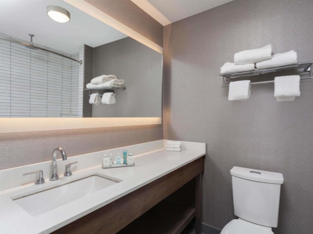 Wyndham Garden LaGuardia South