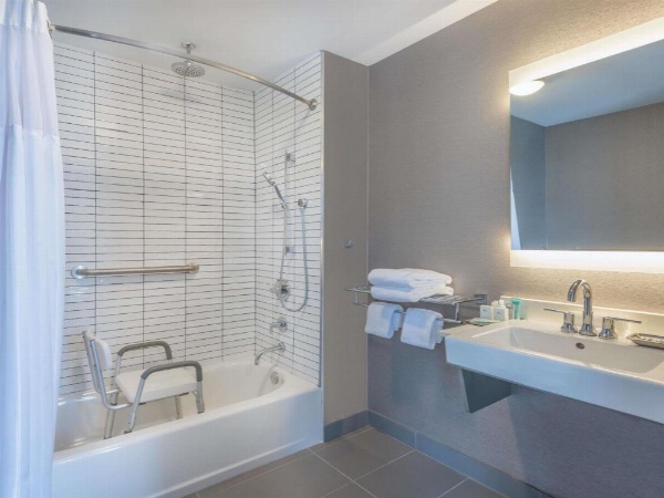 Wyndham Garden LaGuardia South image 9